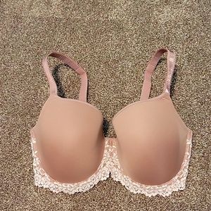 Wacoal Embrace Lace Tshirt Bra 34DDD NWOT